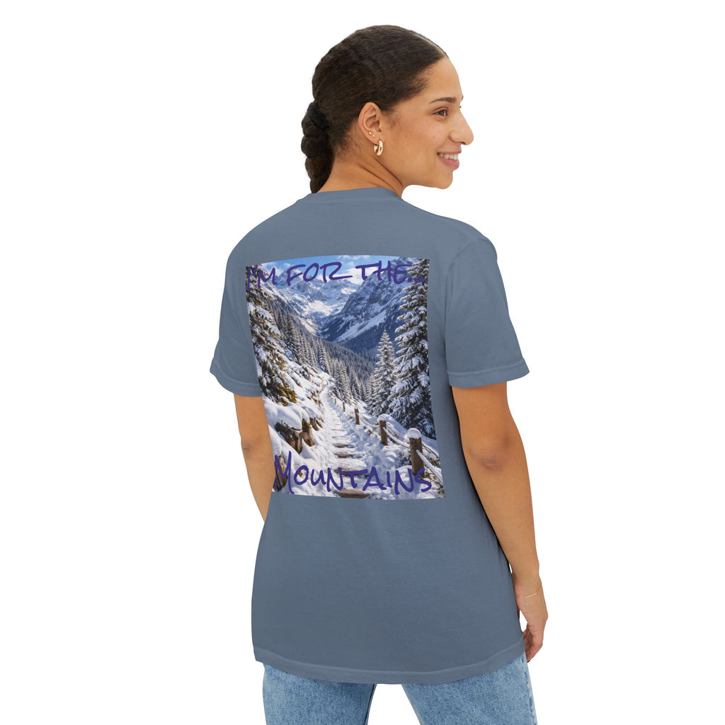 Women's Mountain Snow T-Shirt | Pocket Tee